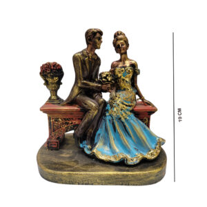 Resin Couple Statue