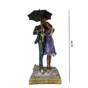 Resin Couple Statue