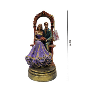 Resin Couple Statue