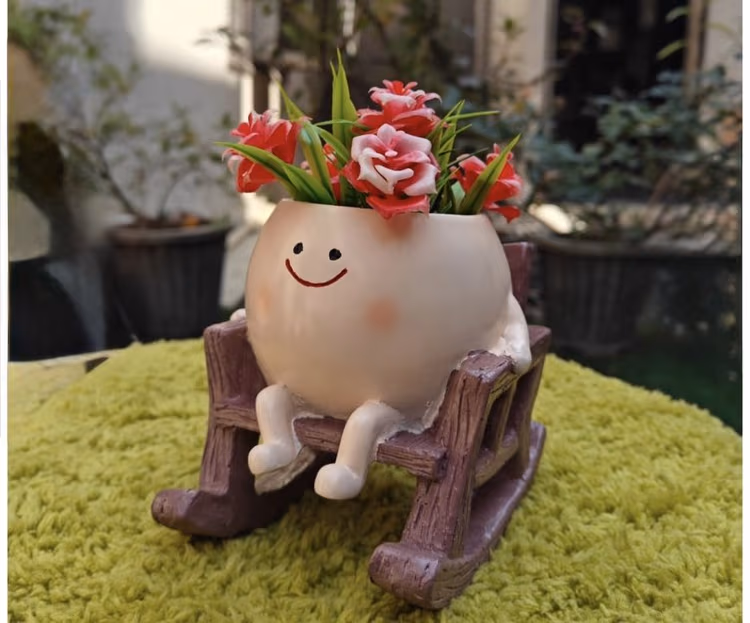 Face Planter Pot